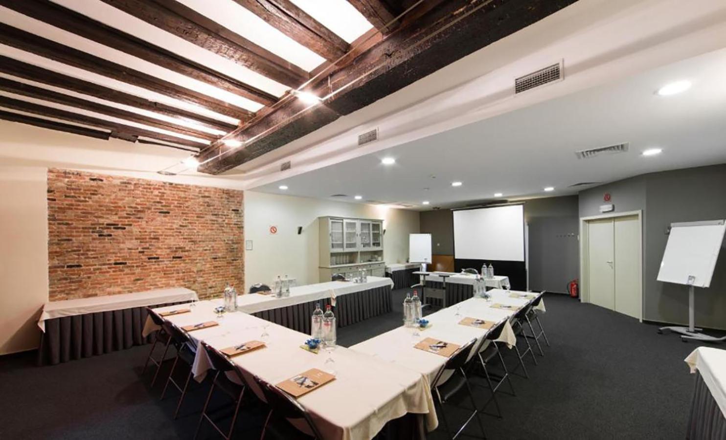 Budget Rooms By Ghent River 外观 照片